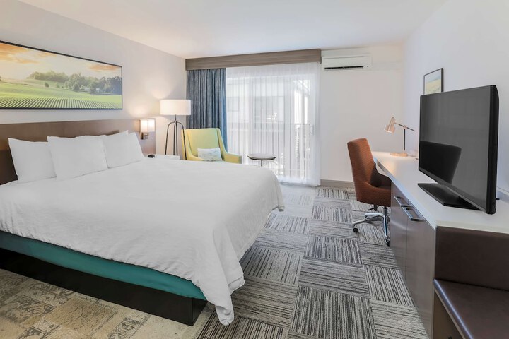Room 18 of 38