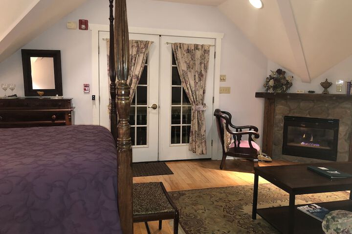 Room 30 of 62
