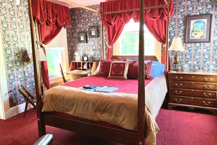 Room 6 of 29