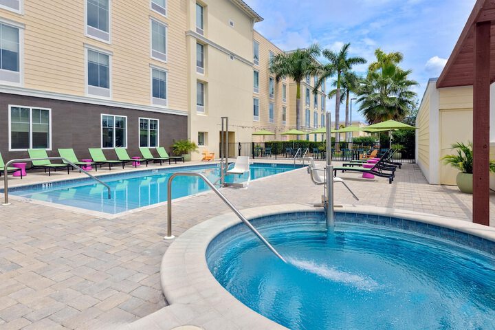 Home2 Suites by Hilton Nokomis Sarasota Casey Key