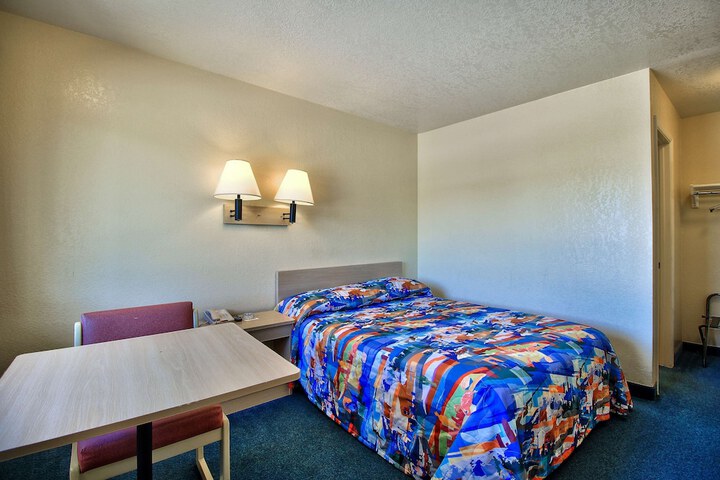 Motel 6 Nogales AZ - Mariposa Road