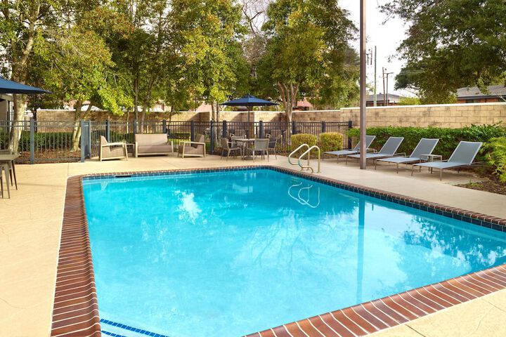 Courtyard by Marriott New Orleans Metairie