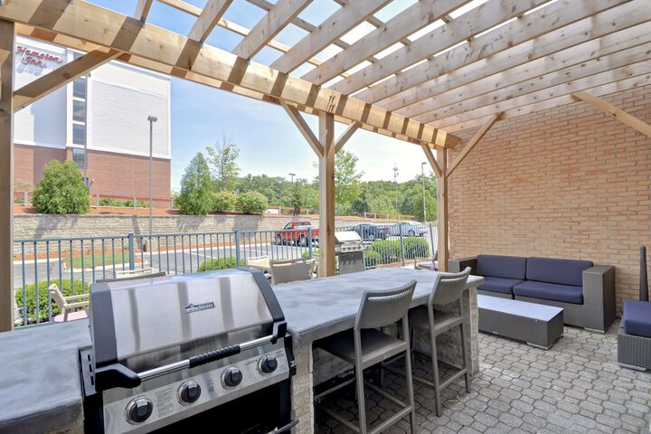 Terrace/Patio 40 of 43