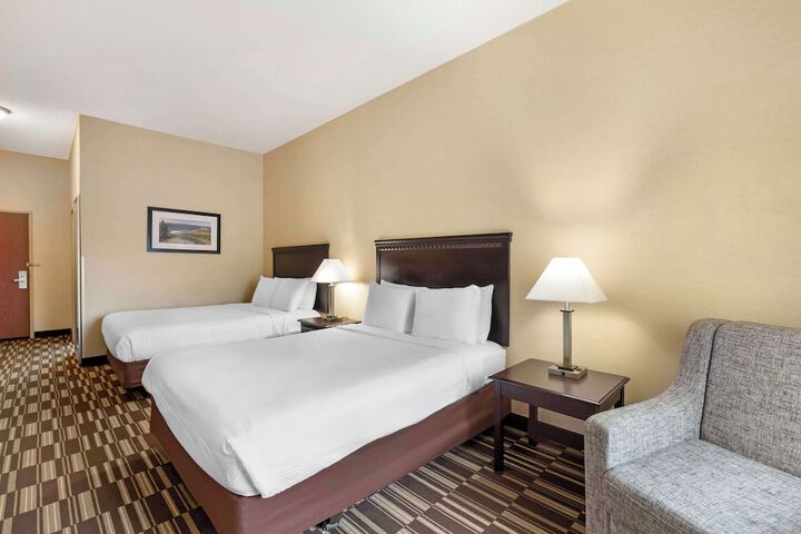 Best Western Plus Victor Inn & Suites