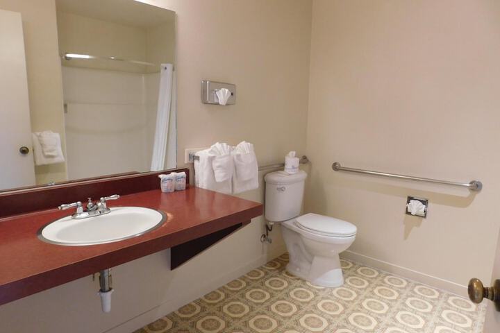 Pacific Gardens Inn