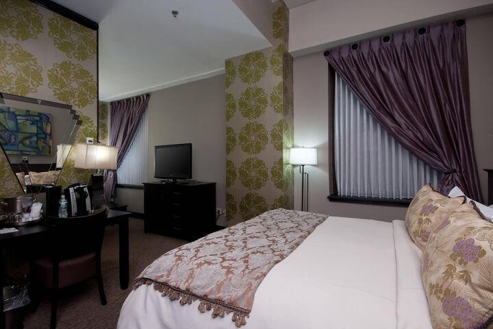 The Giacomo Niagara Falls NY an Ascend Collection Hotel