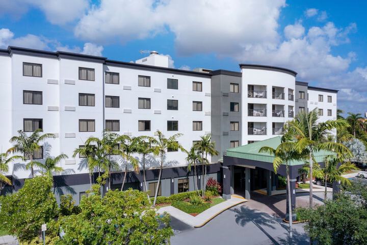 Hotel 4 of 34