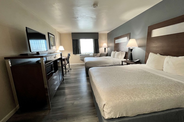 Room 16 of 26