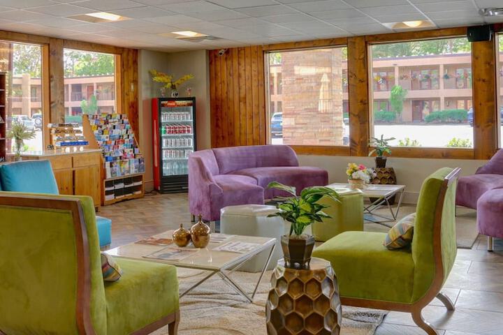 El Sendero Inn an Ascend Collection Hotel