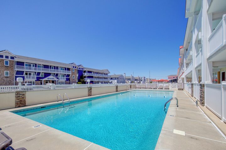 Pool 24 of 63