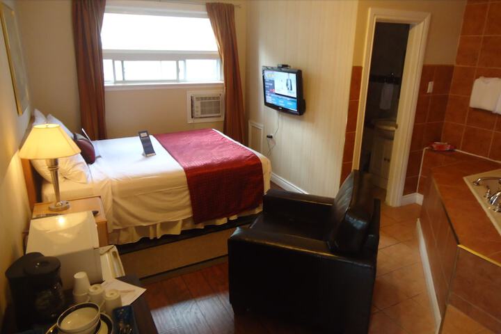 Room 16 of 52