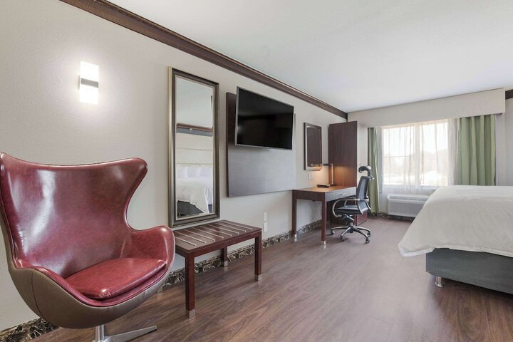 Room 21 of 75