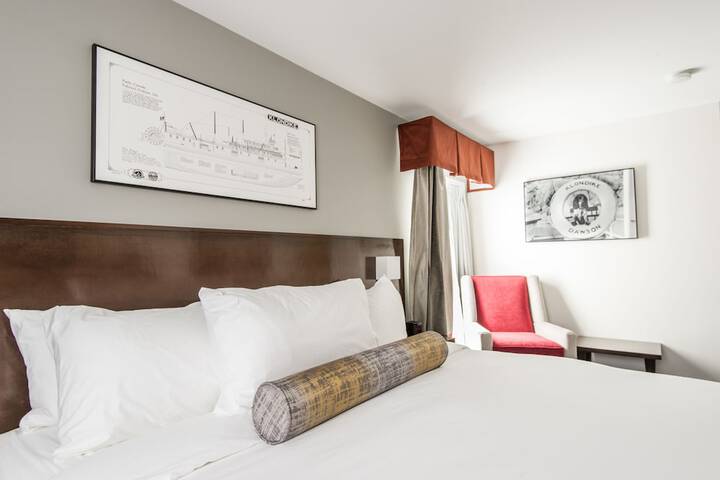 Room 16 of 53