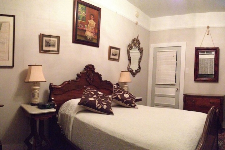Room 16 of 32