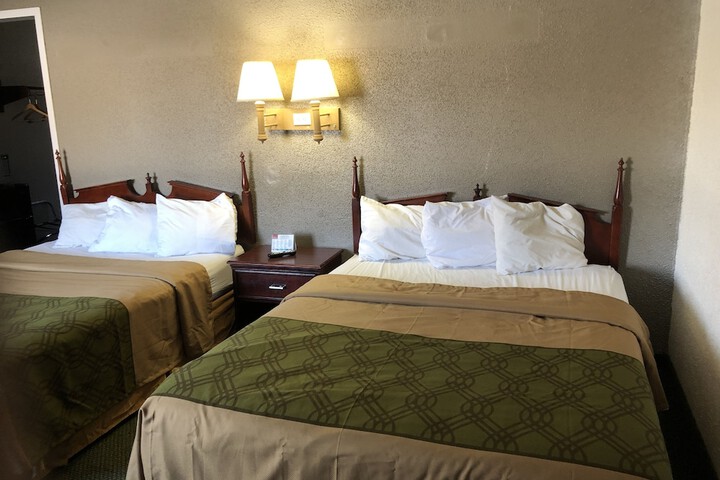 Room 12 of 25
