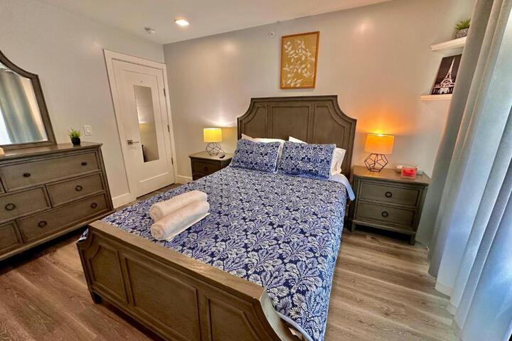 The Classy Suite - 2BR with Free Parking