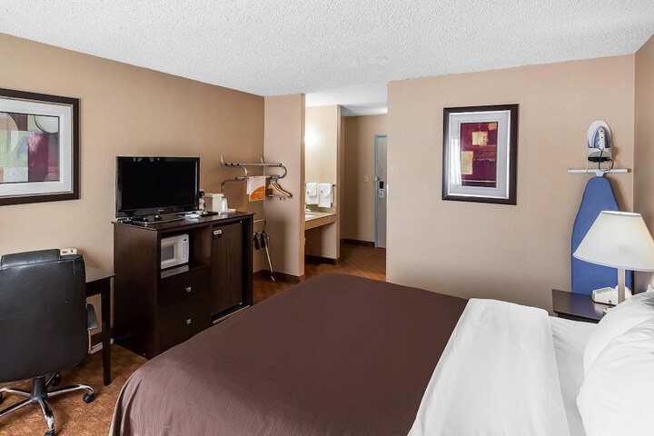 Room 16 of 26