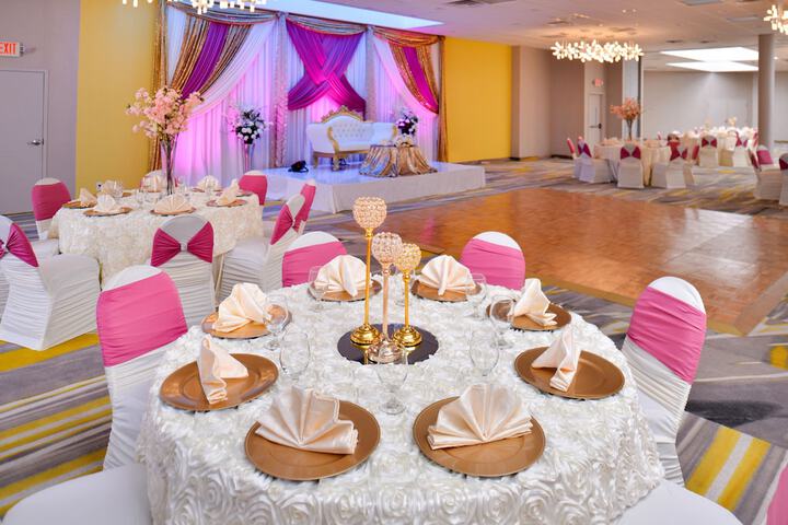 Ballroom/Hall 49 of 58