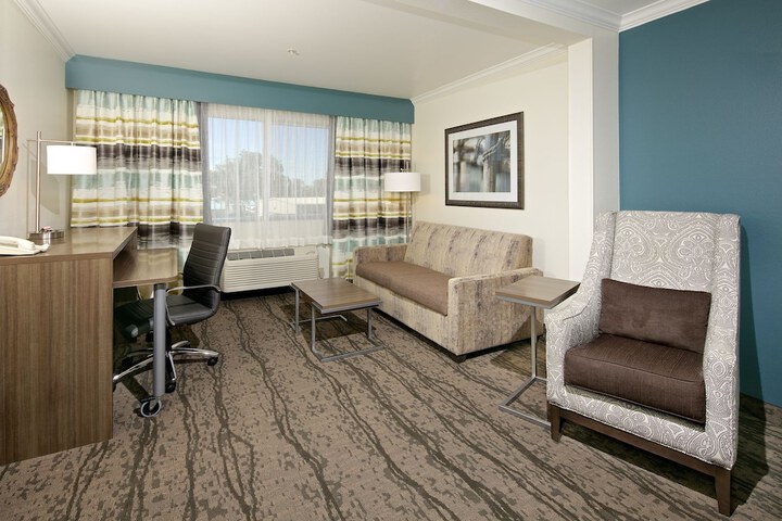 Room 16 of 46