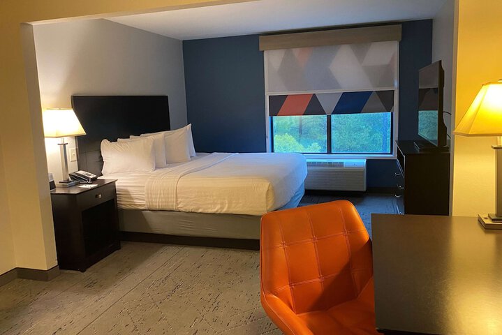Room 12 of 63