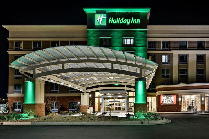 Hotel 7 of 34
