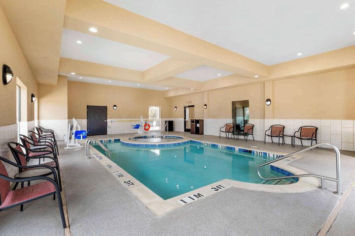 Pool 4 of 40