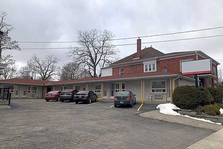 Lucien Motel