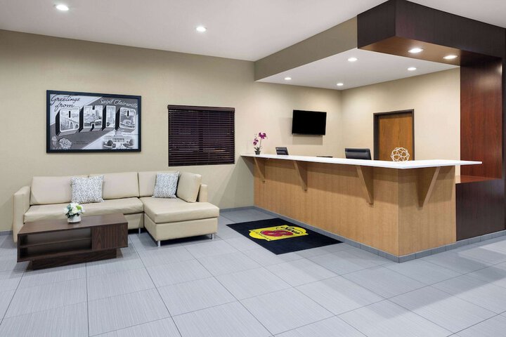 Hotel Interior 11 of 27