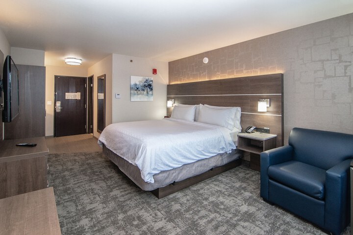 Room 25 of 56