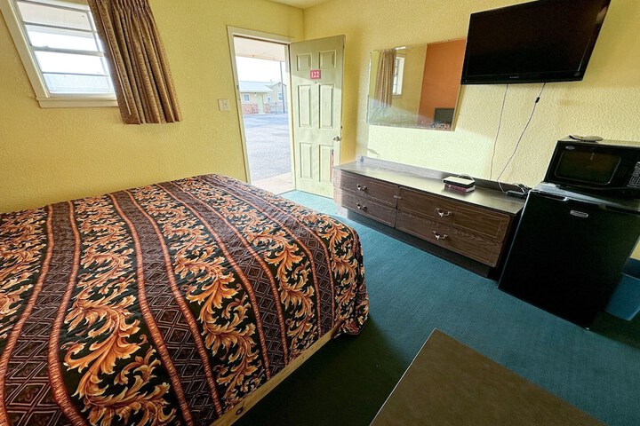 Room 14 of 23