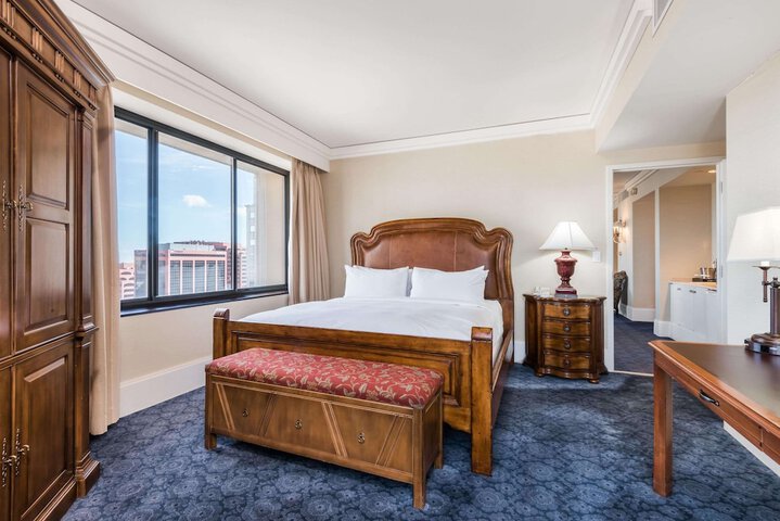 Room 40 of 67