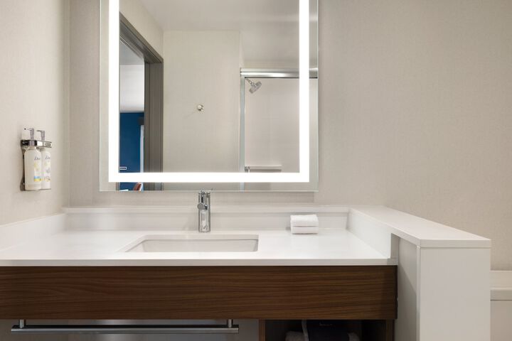 Holiday Inn Express Cape Canaveral by IHG