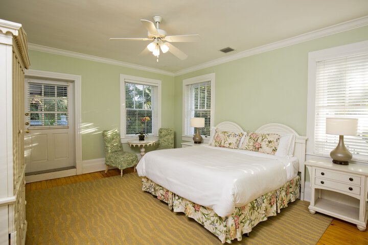 Room 13 of 40