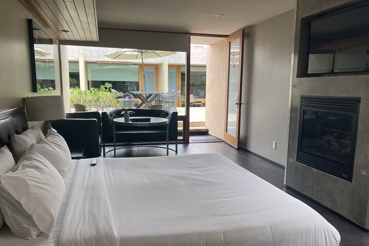 14 West Hotel
