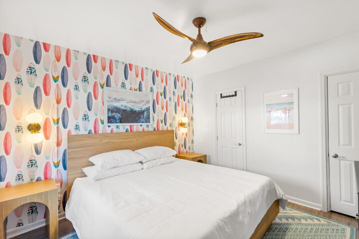 Room 33 of 75