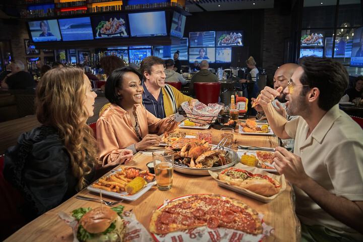 Dining 78 of 107