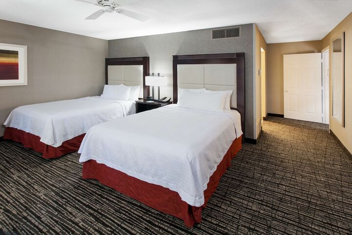Room 18 of 28