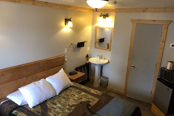 The Historic Madison Hotel Motel
