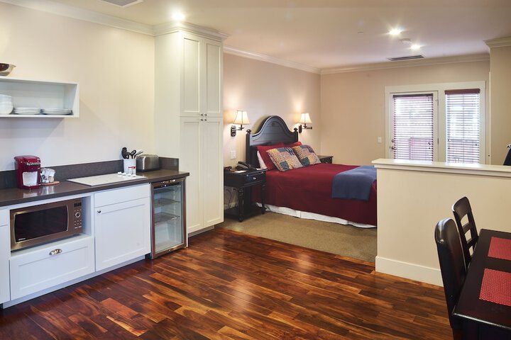 Room 46 of 79