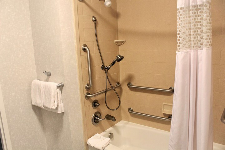 Room 34 of 50