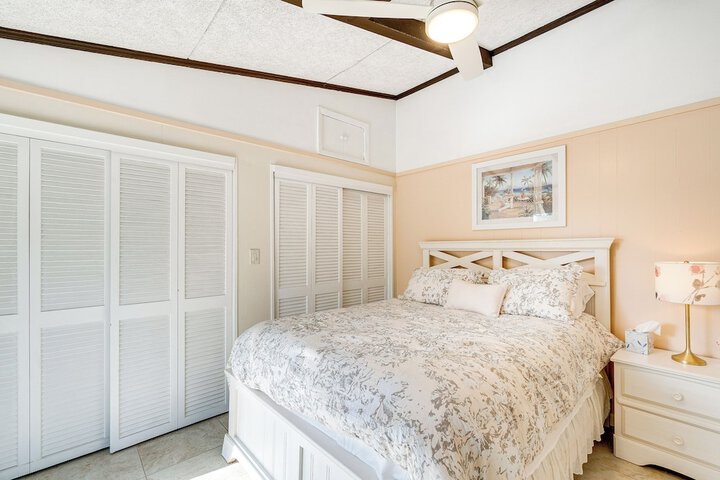 Manasota Key Vacation Rental w / Beach Access!