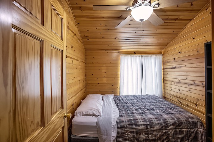 Big River Escape Riverside Cabins
