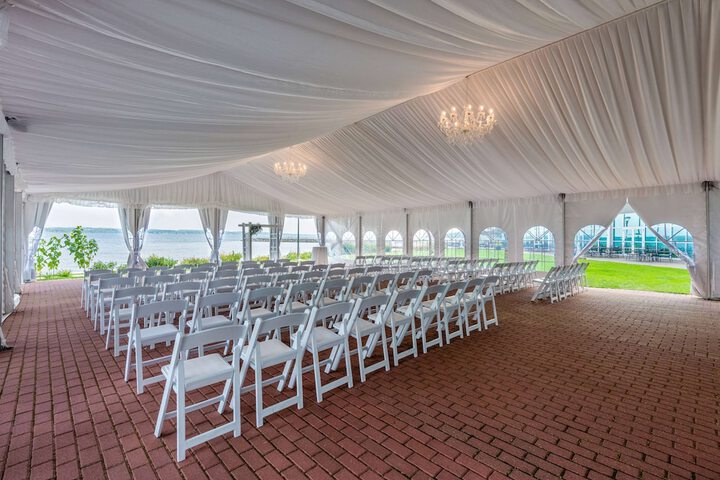 41 Lakefront Hotel Trademark Collection by Wyndham