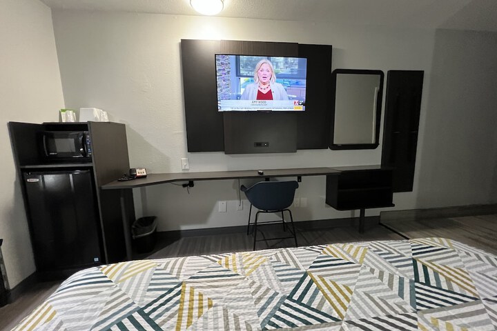 Room 34 of 39