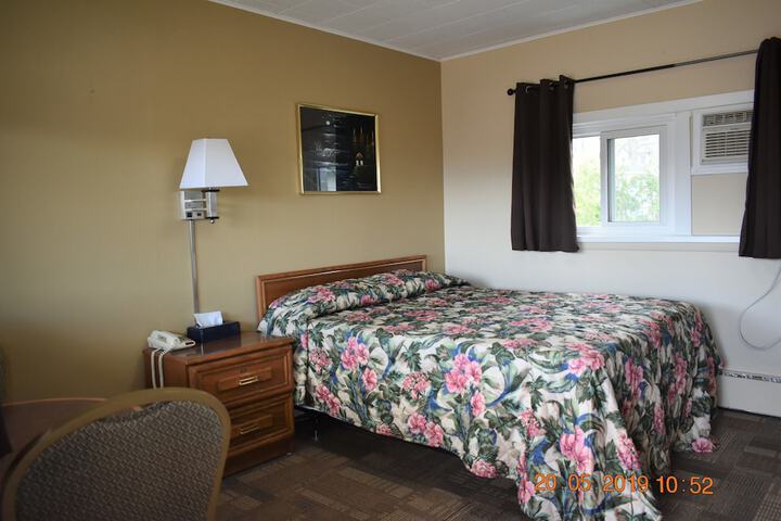 Room 15 of 38