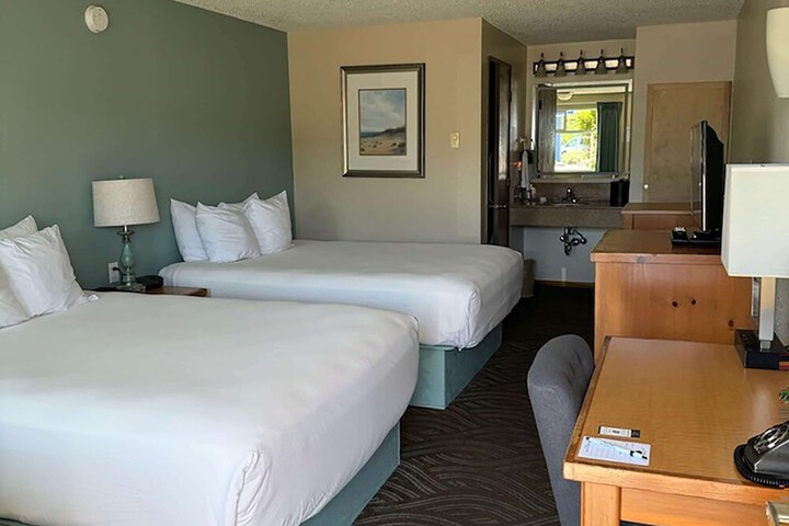 Super 8 by Wyndham Florence OR