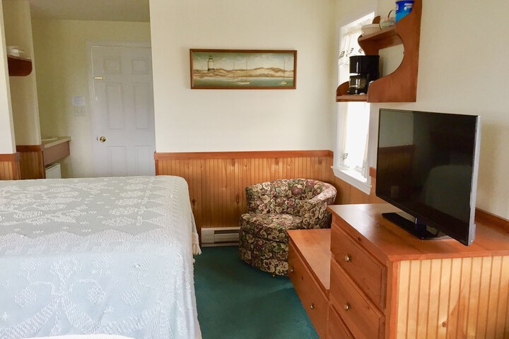 Room 9 of 62