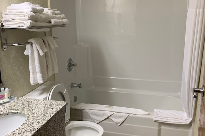 Room 16 of 35