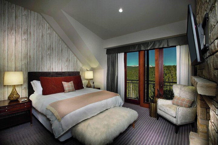 The Ritz-Carlton Lake Tahoe