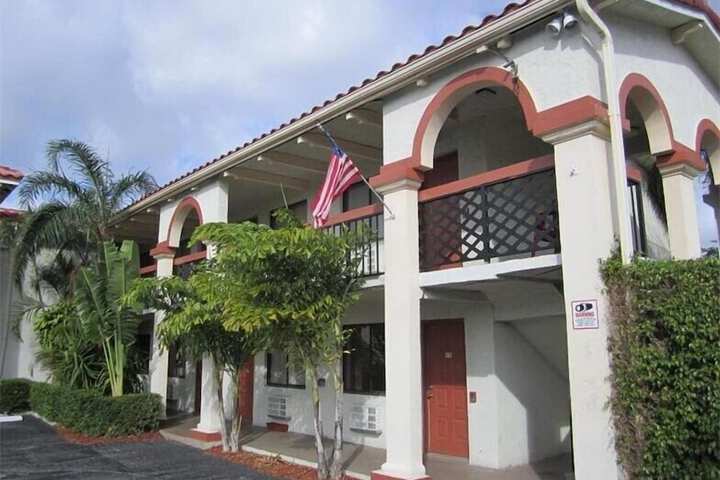 Hotel 7 of 36
